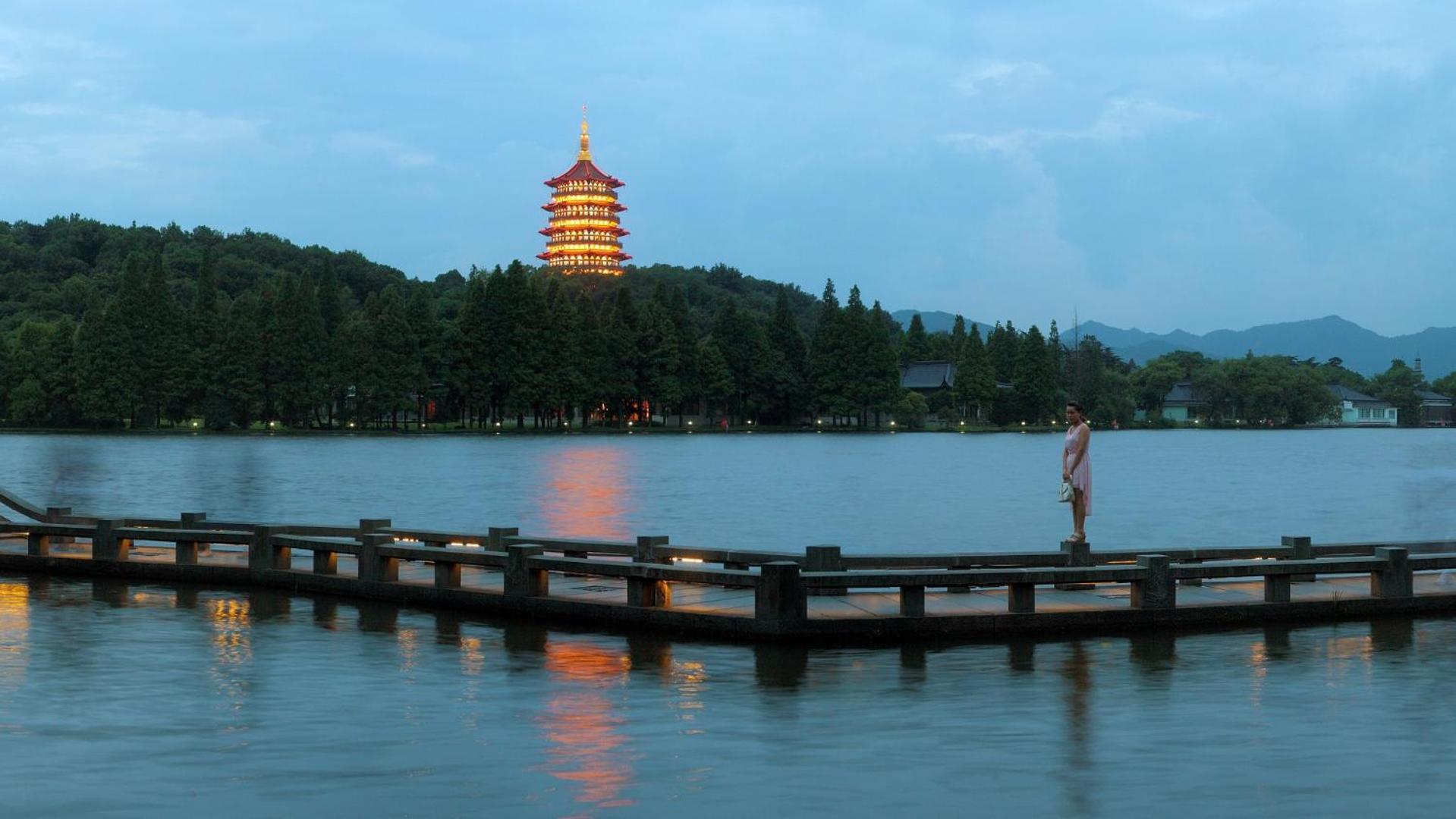 Nost Algia S Hotel In The West Lake Scenic Area-,Lingyin Temple, Leifeng Tower, Children'S Playground, Free Night Snack, Free Laundry, English Communication Well, Free Travel Advice Ханчжоу Екстер'єр фото